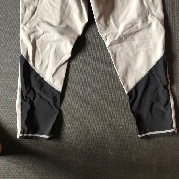 Leggings - Picture 2 of 3